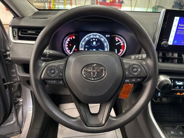 Used 2023 Toyota RAV4 LE image 12