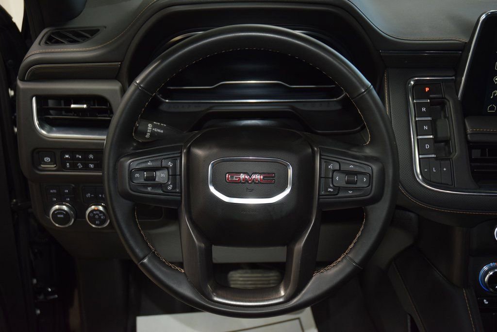 Used 2024 GMC Yukon AT4 w/ Technology Package AWD/4WD image 39