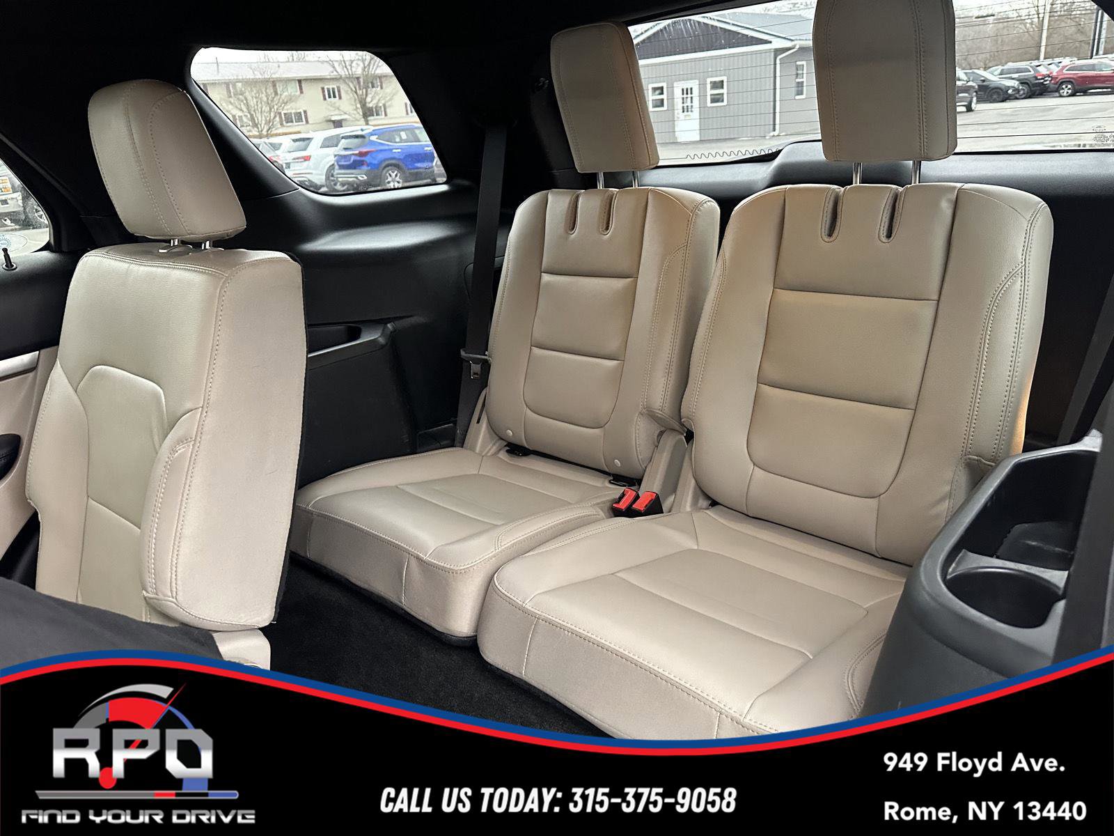 Used 2018 Ford Explorer XLT w/ Equipment Group 202A image 30