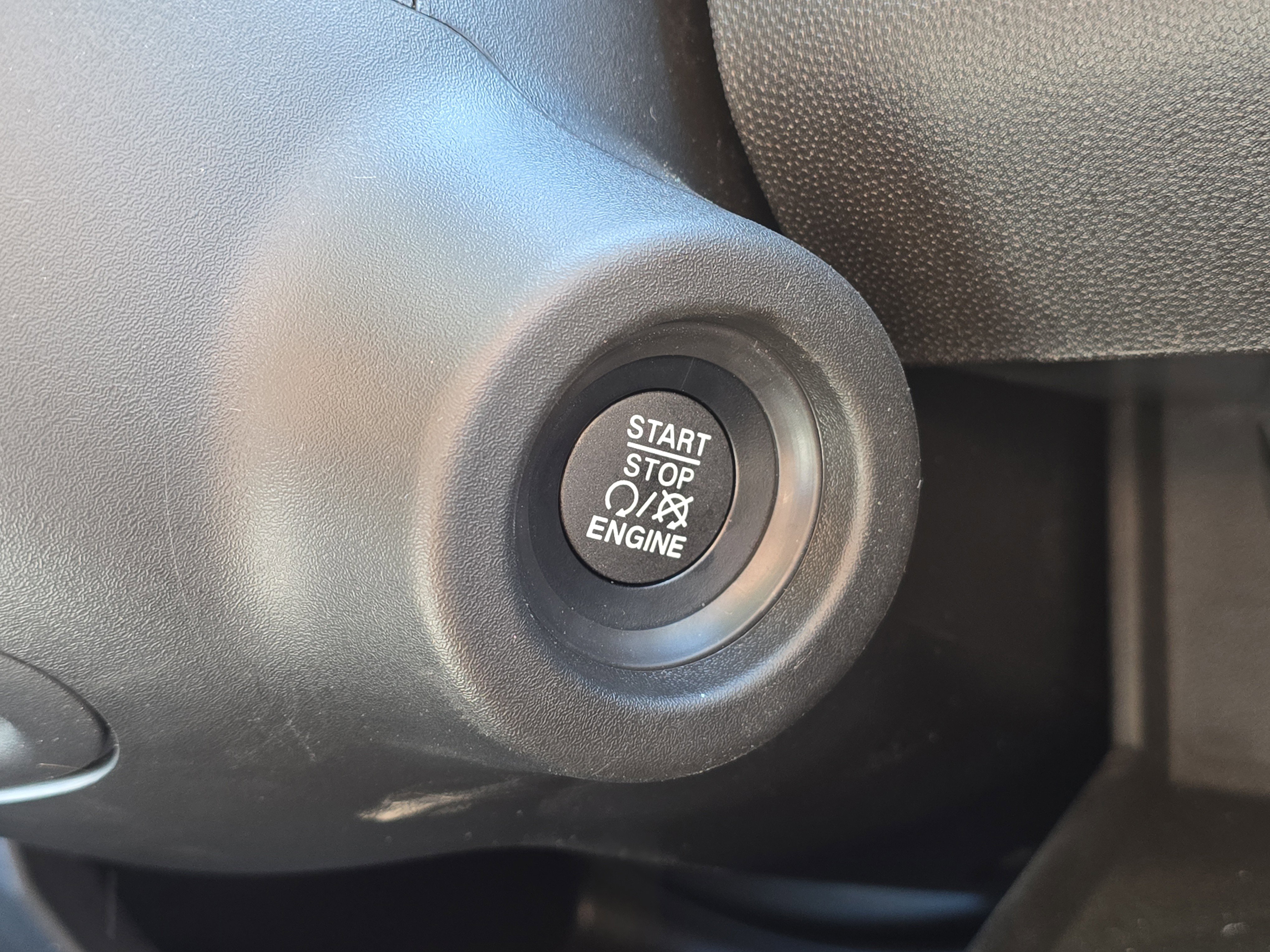 Used 2025 RAM ProMaster 2500 w/ Safety Group FWD image 17