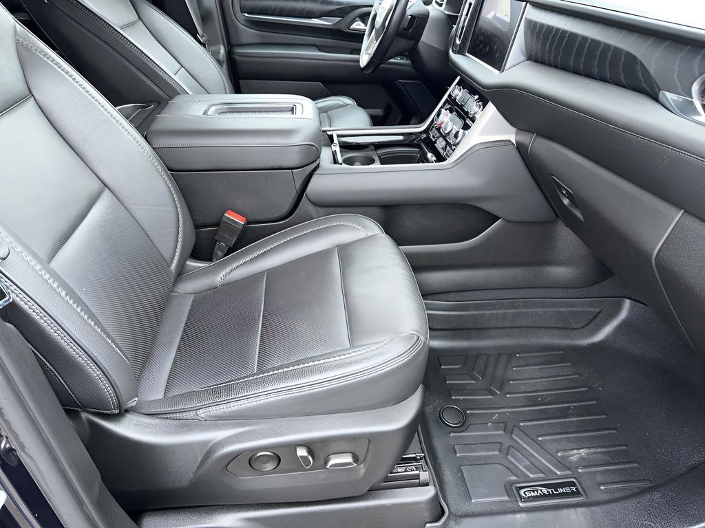 Used 2022 GMC Yukon XL Denali image 32