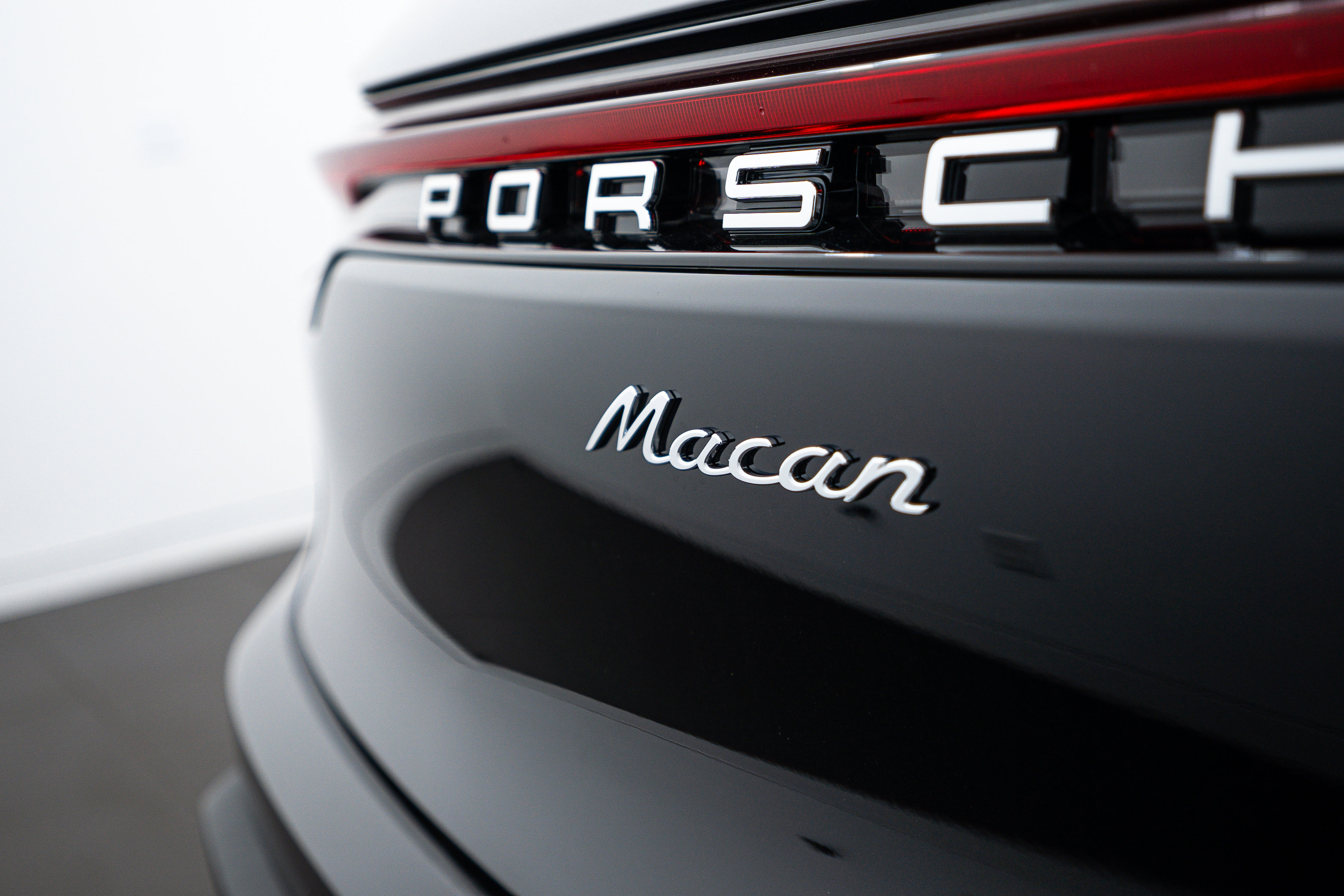 New 2025 Porsche Macan image 26