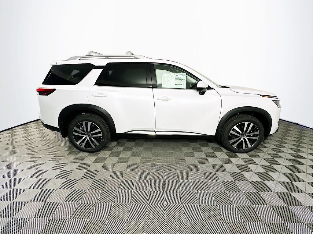 New 2025 Nissan Pathfinder Platinum w/ Cargo Package image 11