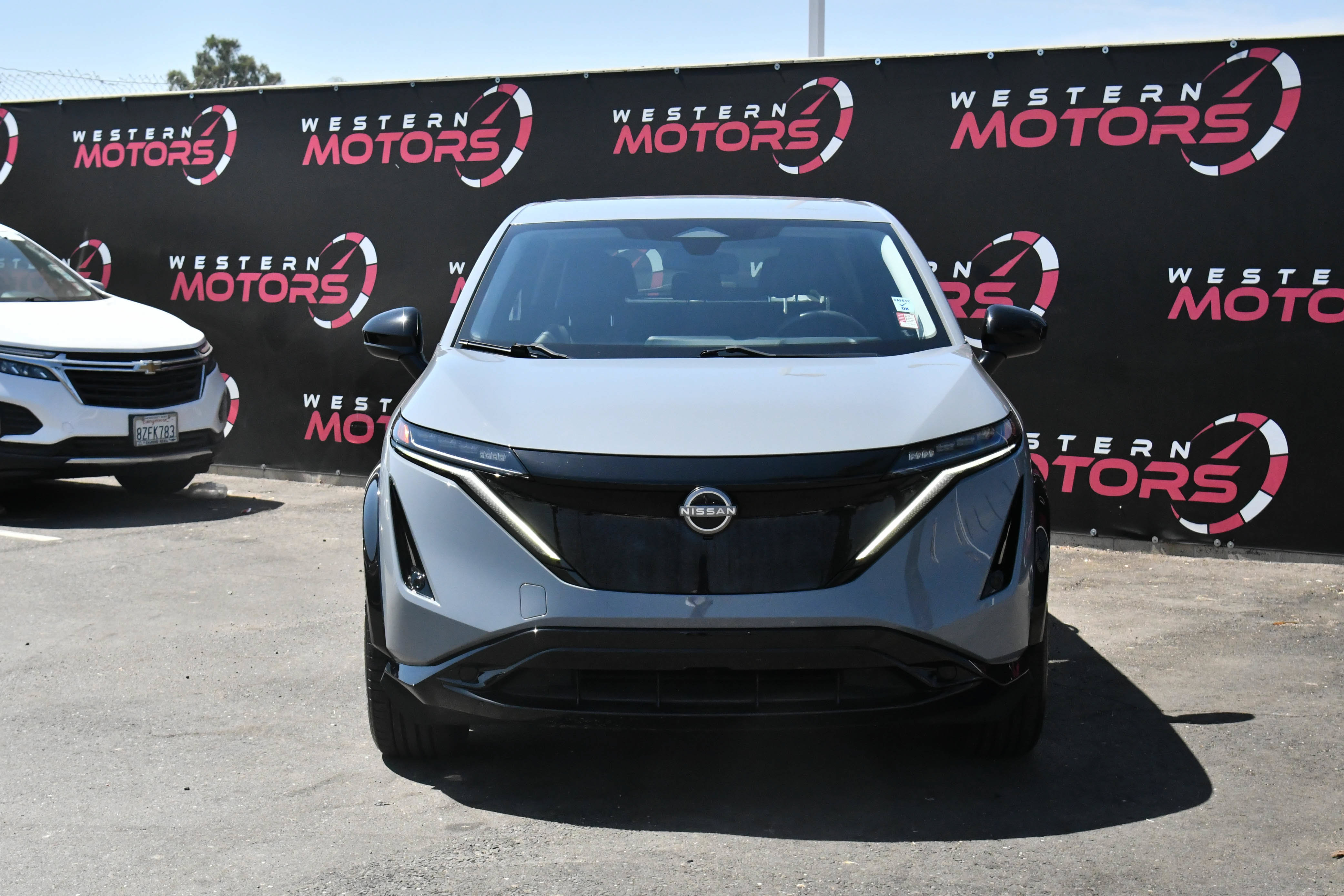 Used 2024 Nissan Ariya FWD image 2