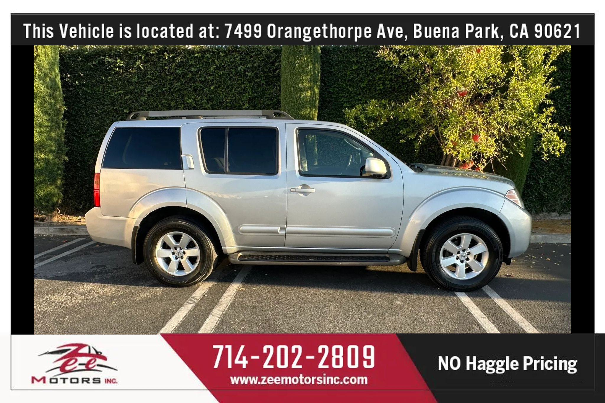 Used 2011 Nissan Pathfinder SV RWD image 5