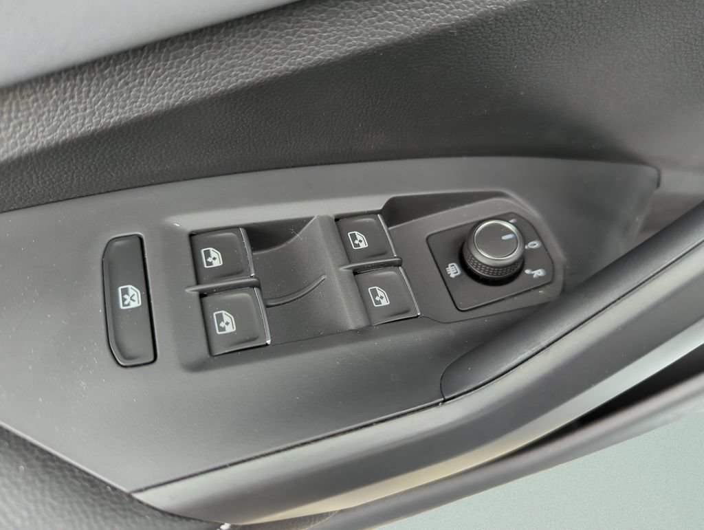 New 2026 Volkswagen Jetta SE FWD image 26
