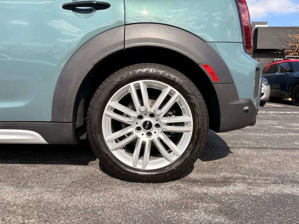 Used 2023 MINI Cooper Countryman S w/ Signature Upholstery Package AWD/4WD image 9