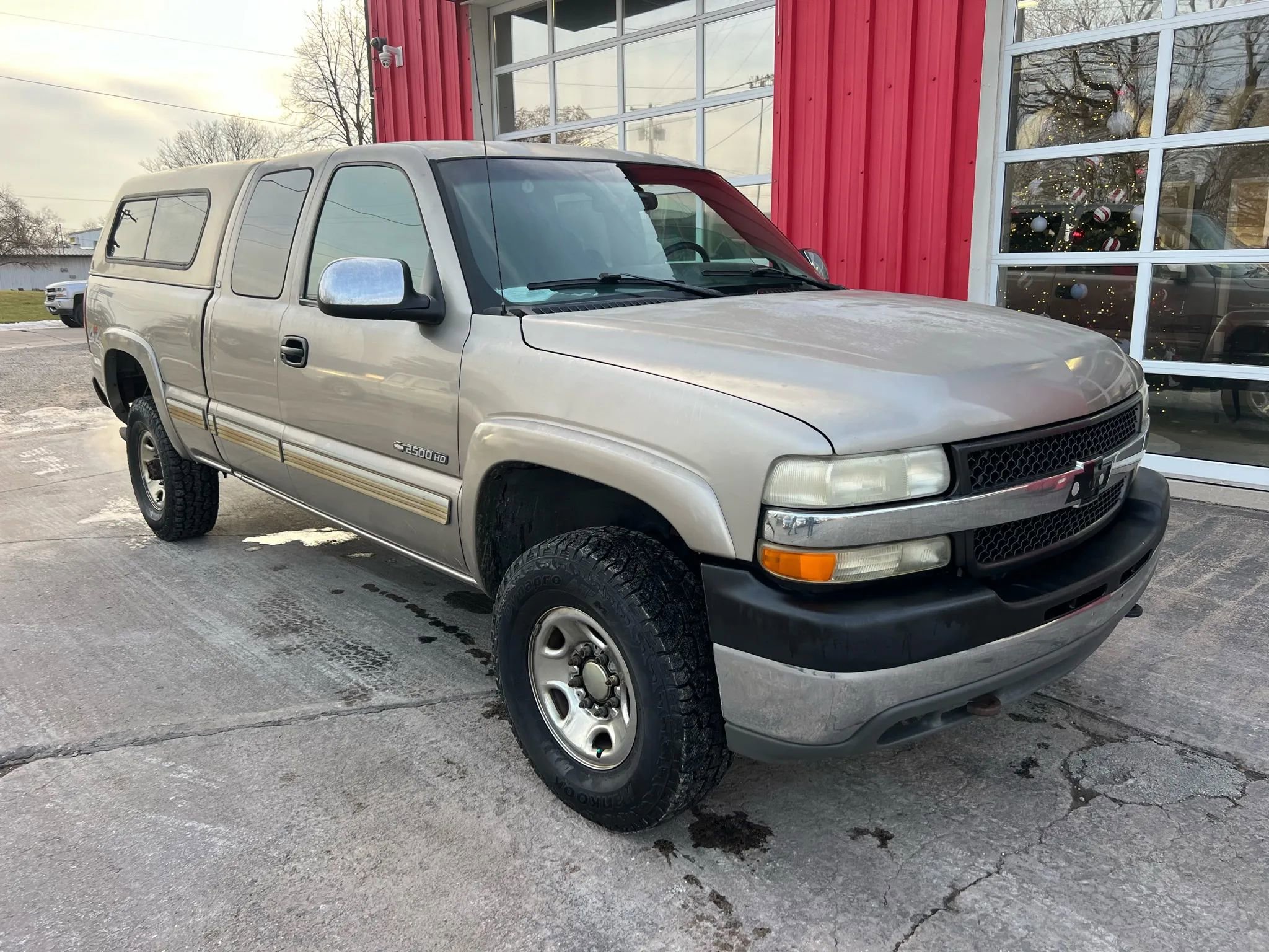 Used 2001 Chevrolet Silverado 2500 LS w/ Off-Road Skid Plate Pkg image 2