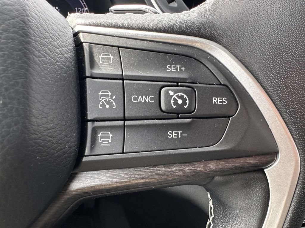 Used 2021 Jeep Grand Cherokee L Limited w/ Trailer Tow Group (B) AWD/4WD image 20