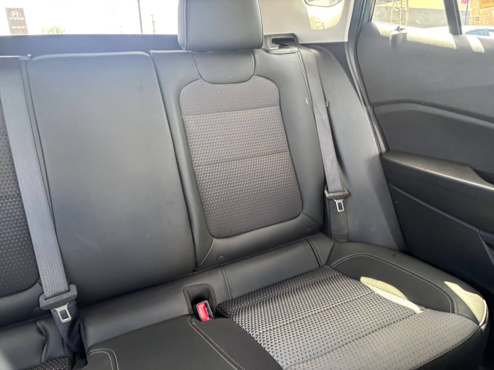 Used 2025 Chevrolet Trax LT w/ LT Convenience Package FWD image 31