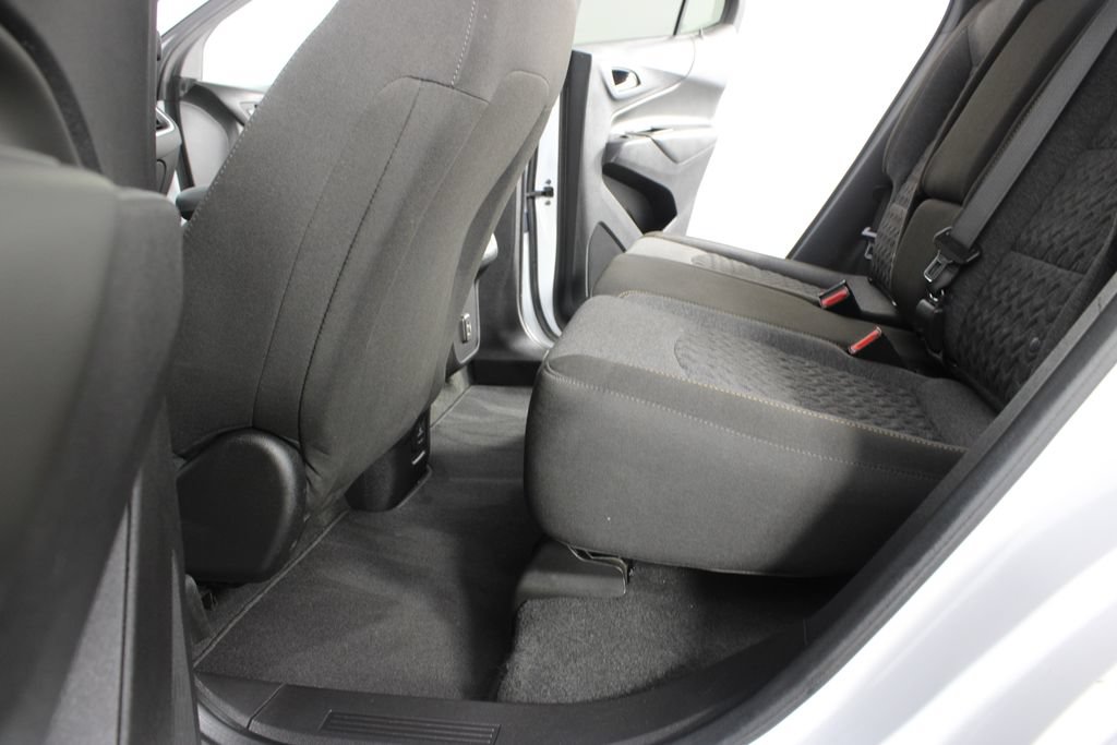 Used 2024 Chevrolet Equinox LT FWD image 17