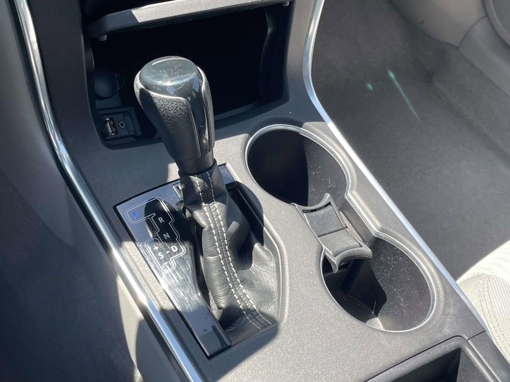 Used 2016 Toyota Camry LE image 22