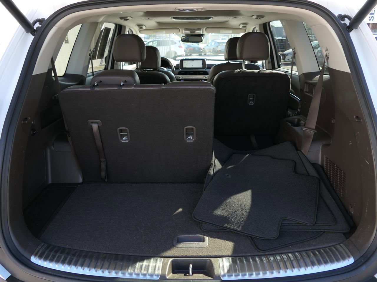 Used 2022 Kia Telluride SX w/ Towing Package image 23