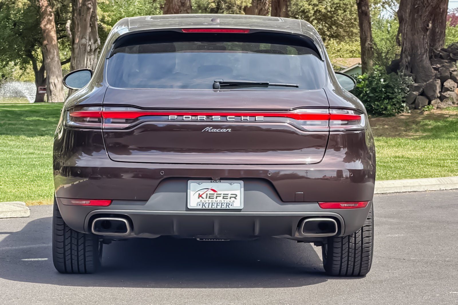 Used 2021 Porsche Macan AWD/4WD image 5