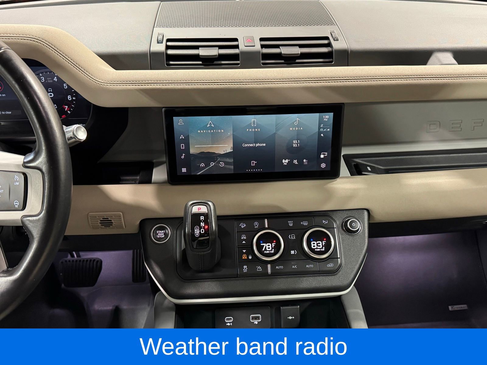 Used 2020 Land Rover Defender 110 First Edition AWD/4WD image 24