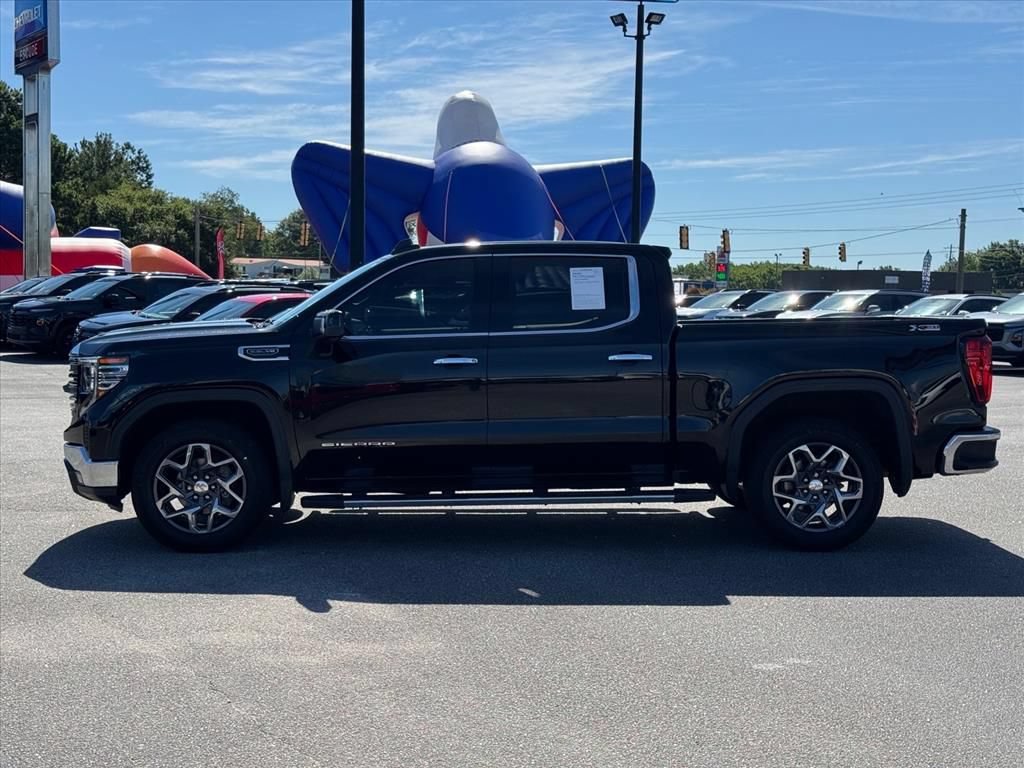 Used 2023 GMC Sierra 1500 SLT w/ SLT Premium Package AWD/4WD image 6