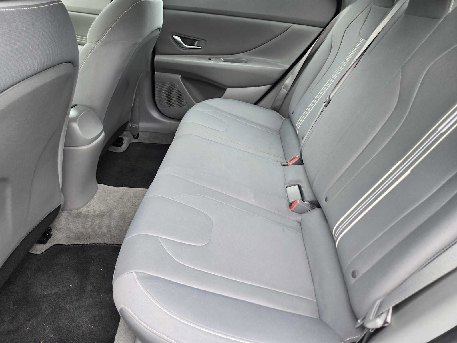 Used 2023 Hyundai Elantra SEL w/ Convenience Package FWD image 28