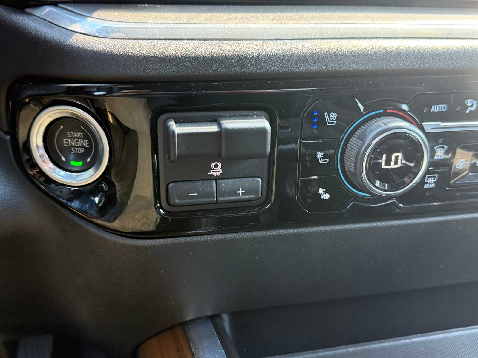 Used 2023 Chevrolet Silverado 1500 High Country w/ Technology Package image 60