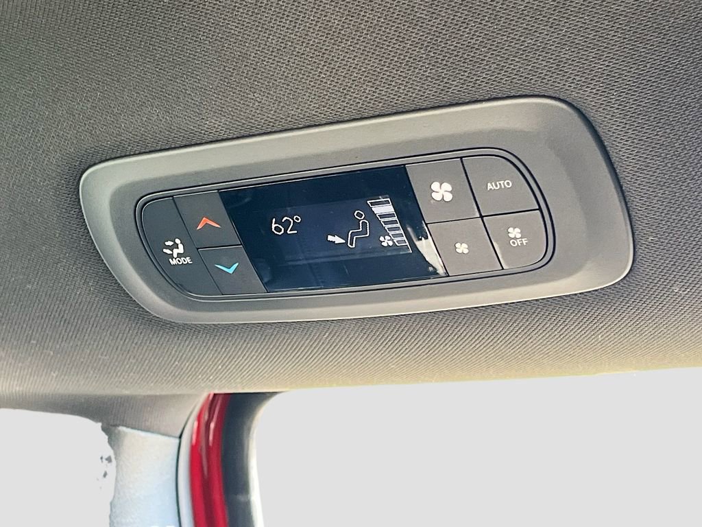 Certified 2025 Chrysler Pacifica Select image 24