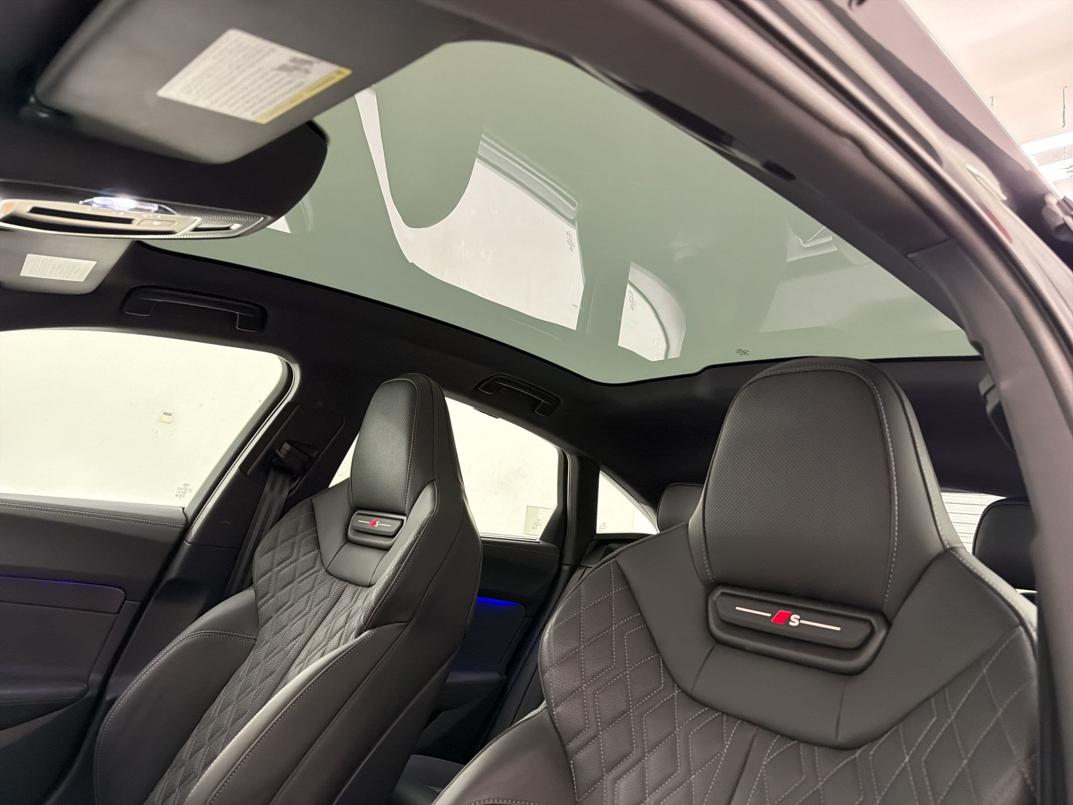 Certified 2025 Audi S5 Premium Plus w/ Premium Plus Package AWD/4WD image 15