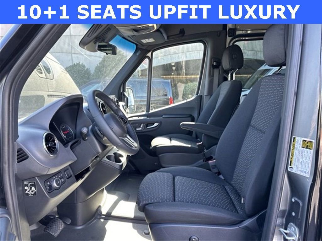Used 2023 Mercedes-Benz Sprinter 2500 image 16
