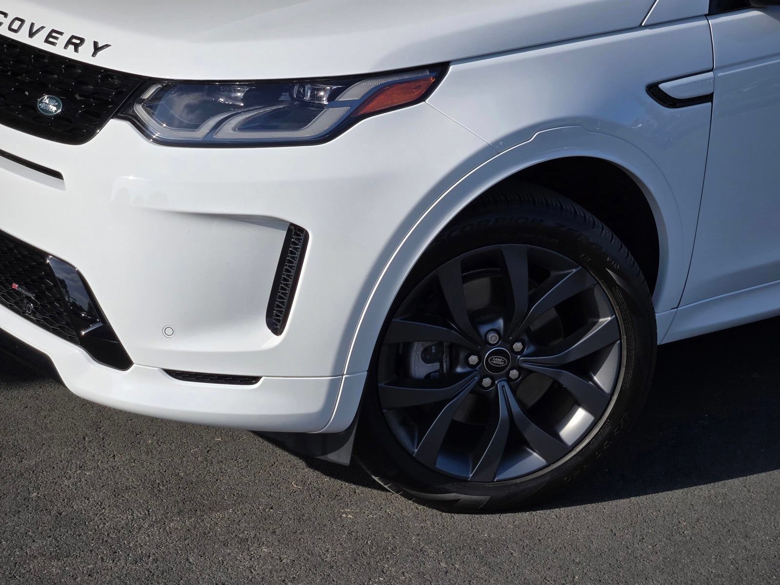 Used 2023 Land Rover Discovery Sport SE R-Dynamic AWD/4WD image 10