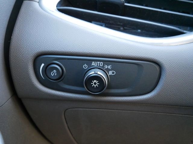 Used 2024 Chevrolet Malibu LT image 21