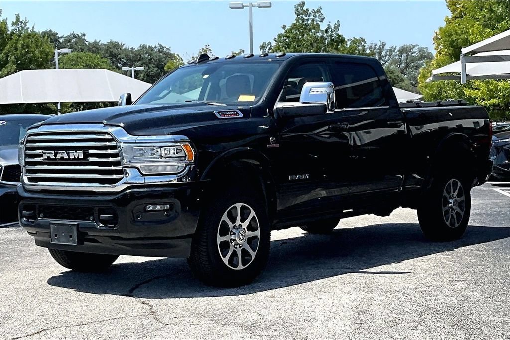 Used 2024 RAM 2500 Limited AWD/4WD image 2