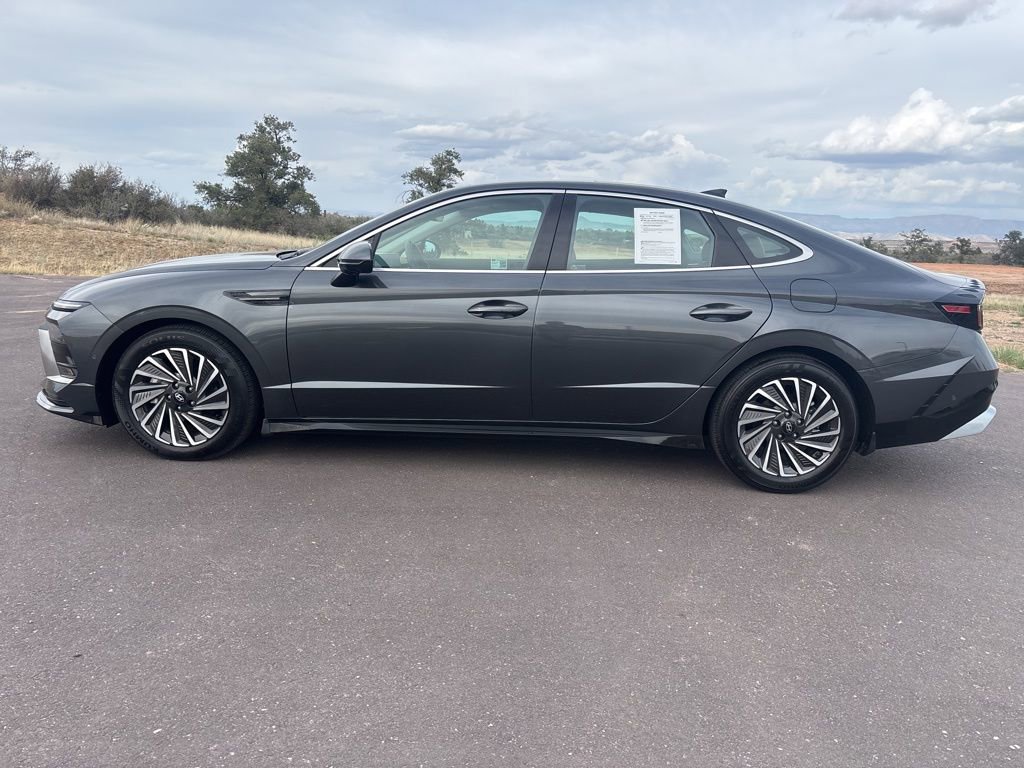 Certified 2025 Hyundai Sonata Limited image 8