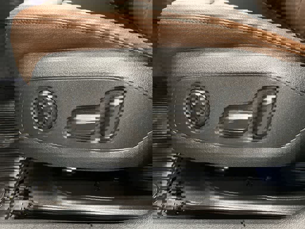 Used 2018 Audi A4 2.0T Prestige w/ Prestige Package image 16