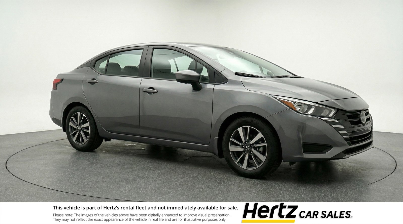 Used 2025 Nissan Versa SV image 1