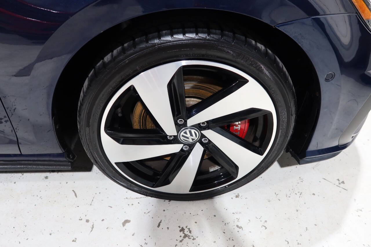 Used 2019 Volkswagen GTI Autobahn FWD image 39