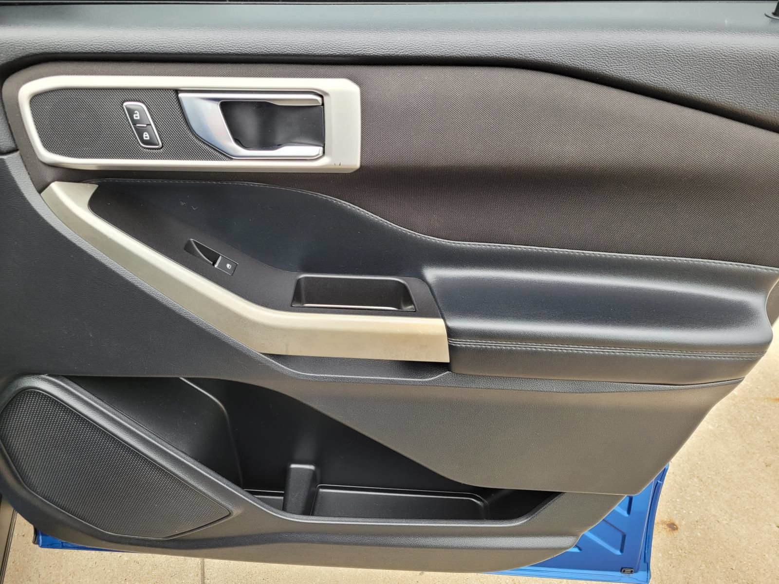 Used 2020 Ford Explorer XLT RWD image 7