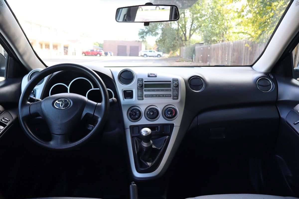 Used 2010 Toyota Matrix image 16