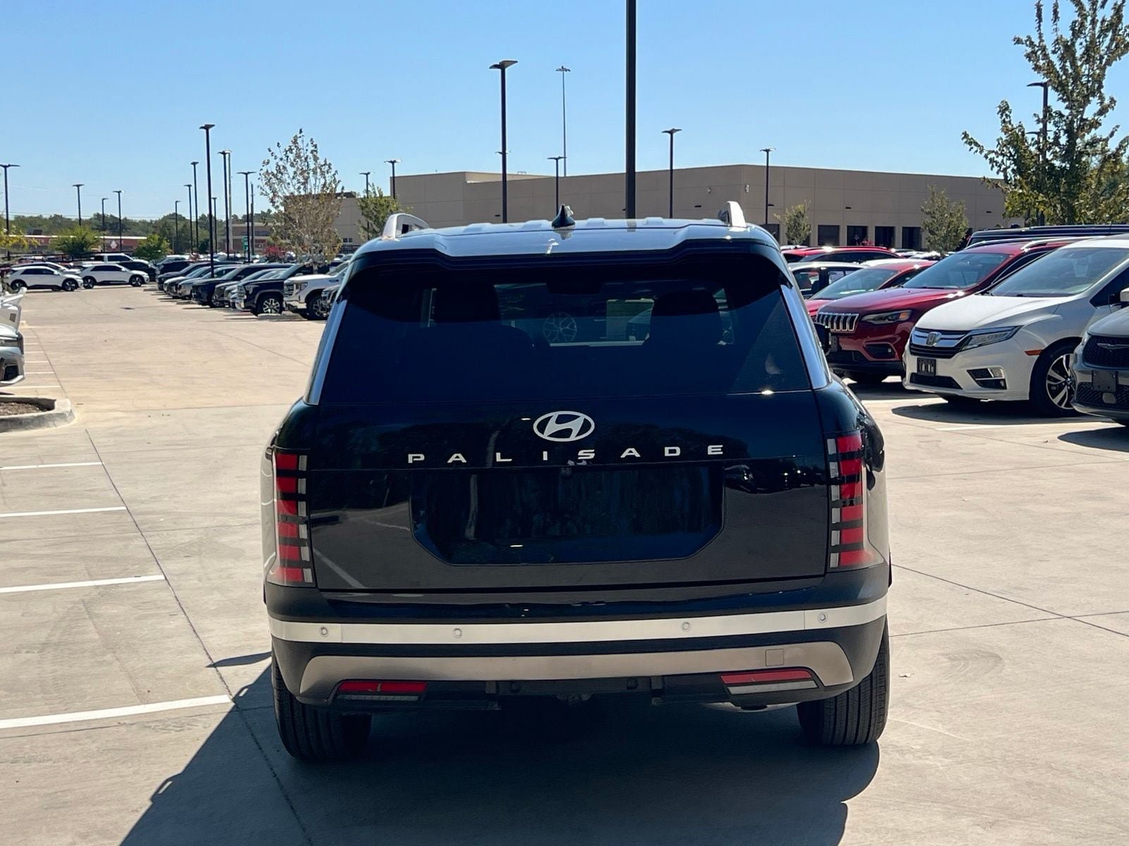 Used 2026 Hyundai Palisade SEL FWD image 11