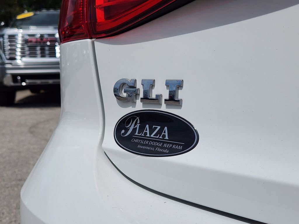 Used 2015 Volkswagen Jetta GLI SE image 10