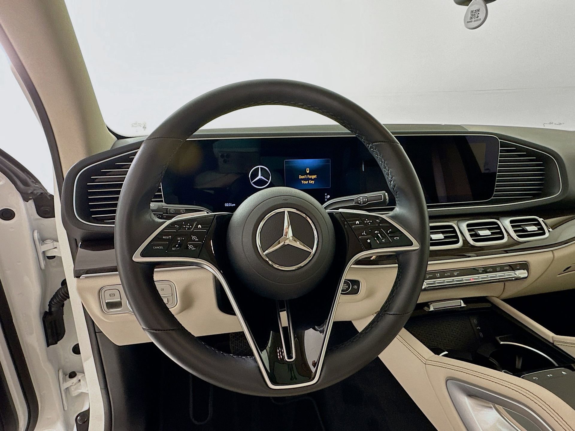 Used 2025 Mercedes-Benz GLE 350 4MATIC image 12