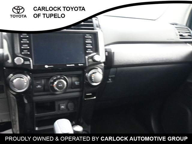 Used 2020 Toyota 4Runner TRD Off-Road AWD/4WD image 32