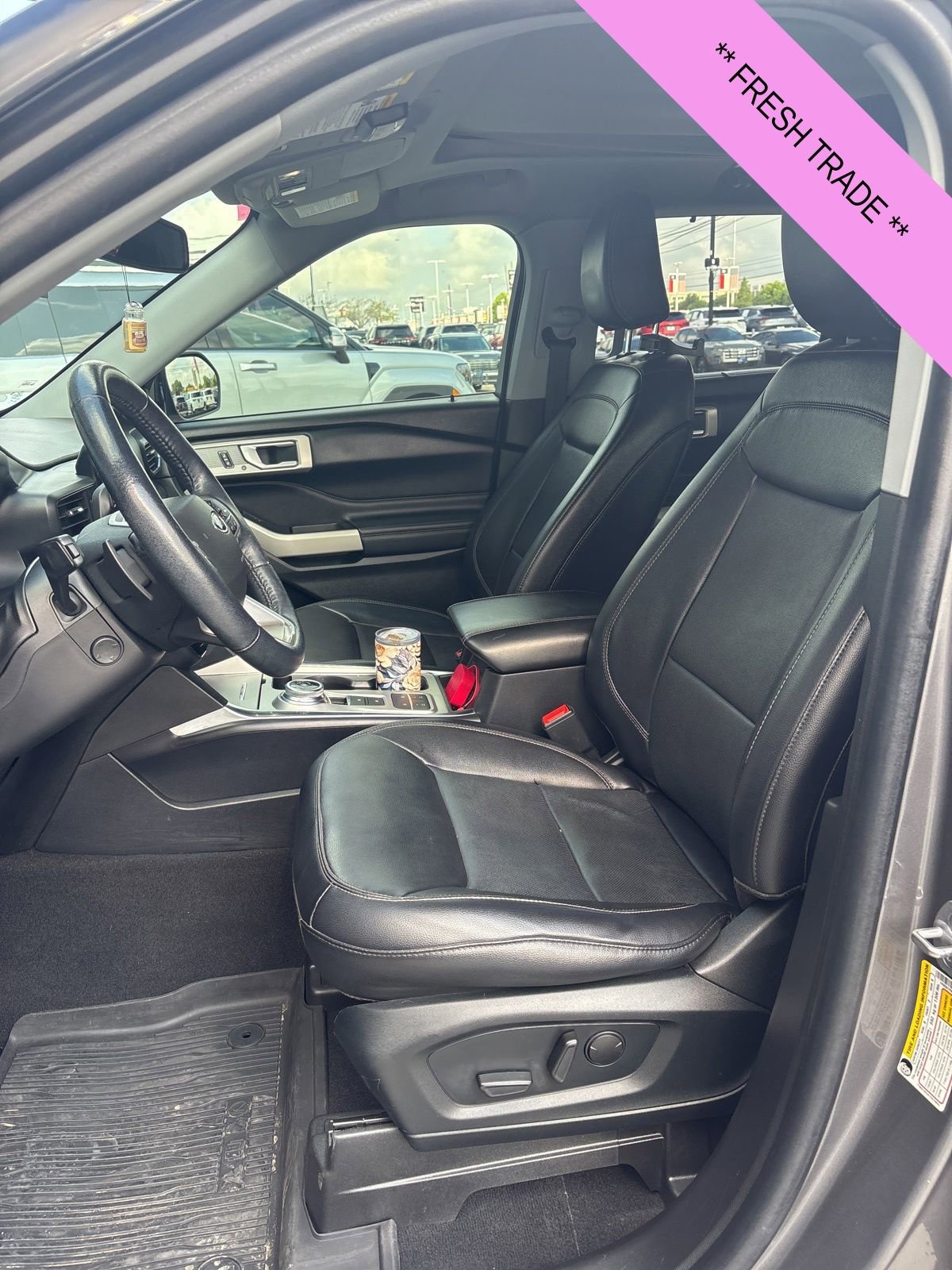 Used 2021 Ford Explorer Limited w/ Equipment Group 301A RWD image 17