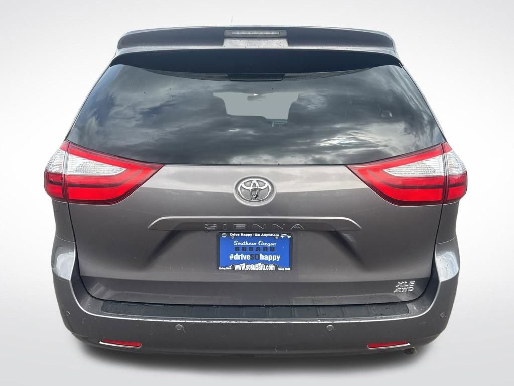 Used 2015 Toyota Sienna XLE w/ XLE Navigation Package AWD/4WD image 6