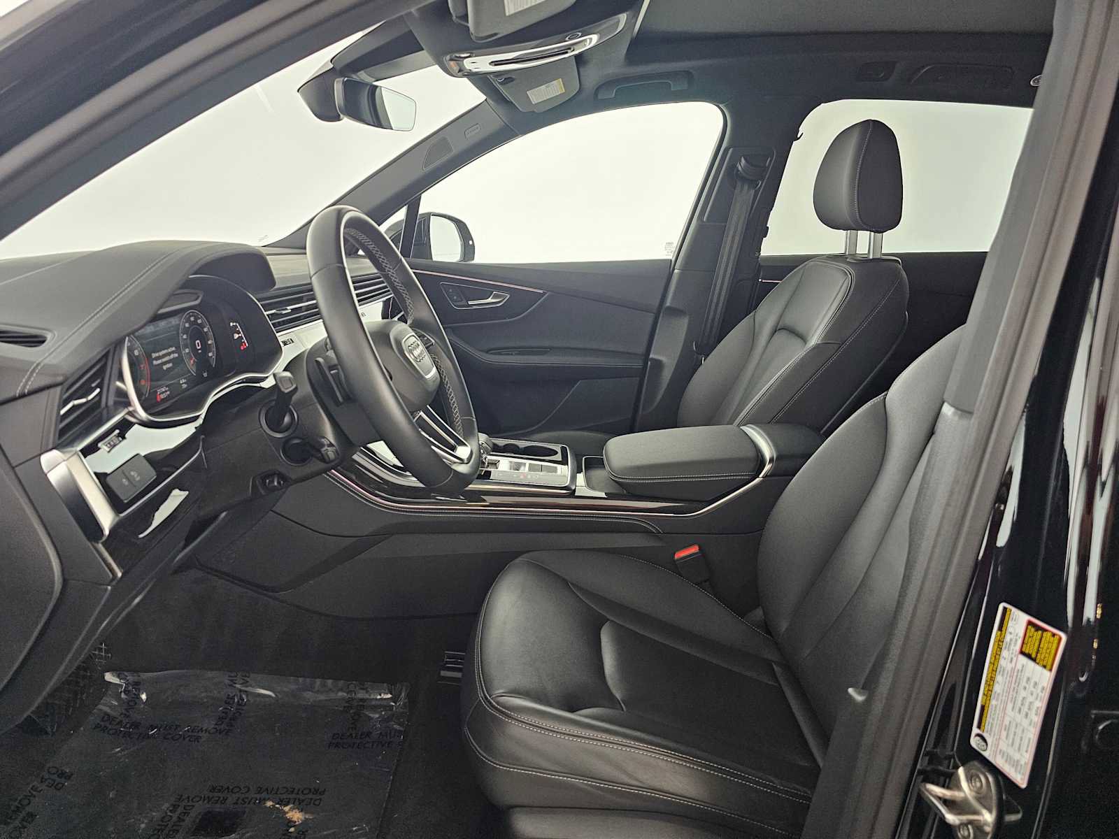 Used 2025 Audi Q7 3.0T Premium Plus image 22
