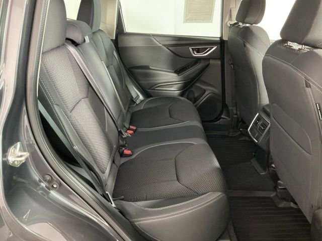 Used 2023 Subaru Forester Premium image 6