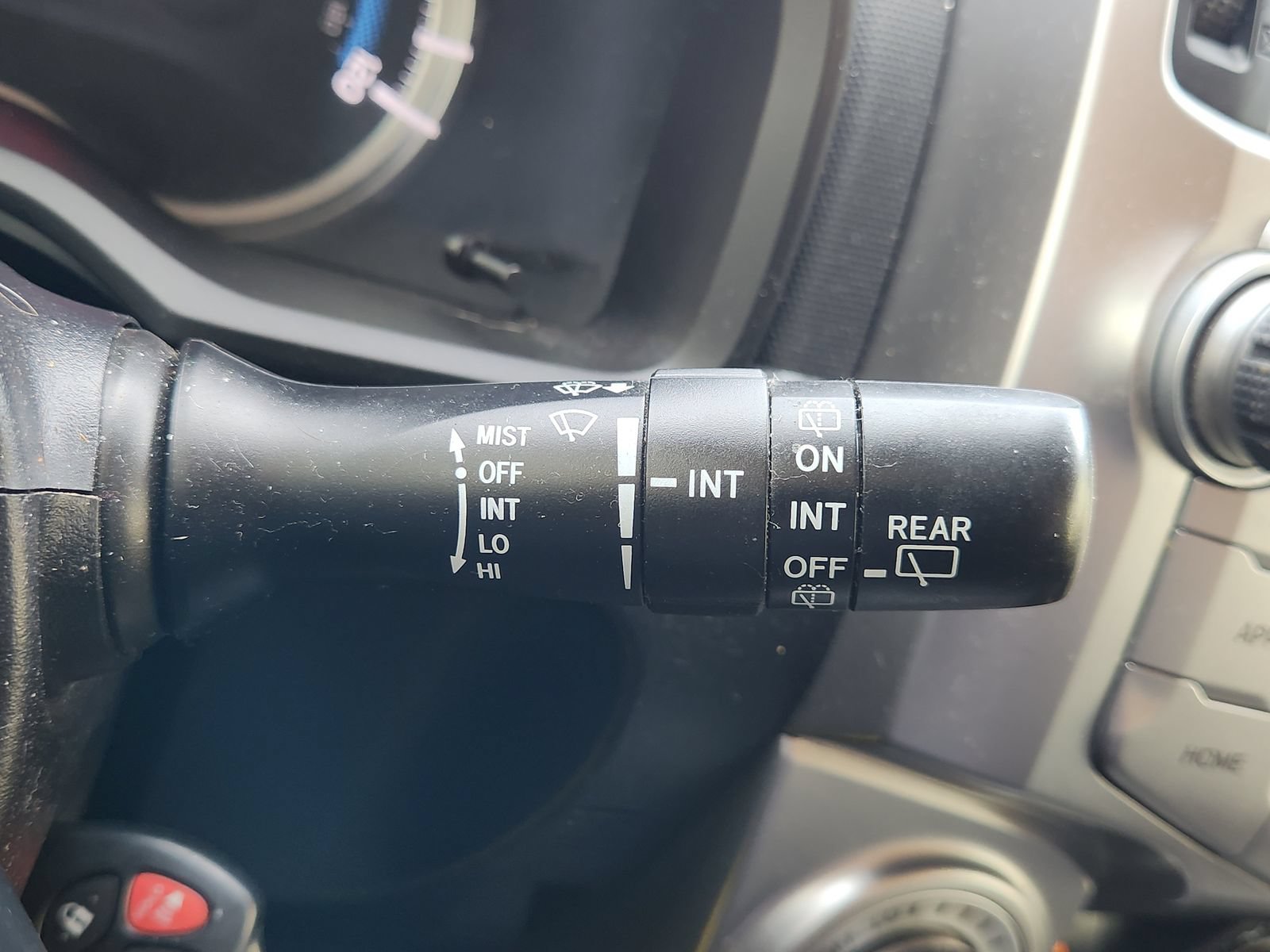 Used 2018 Toyota 4Runner SR5 Premium AWD/4WD image 25