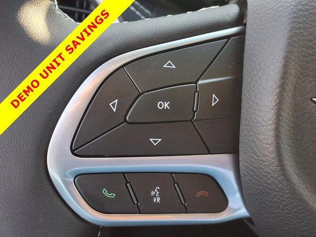 New 2026 Chrysler Pacifica Select image 11