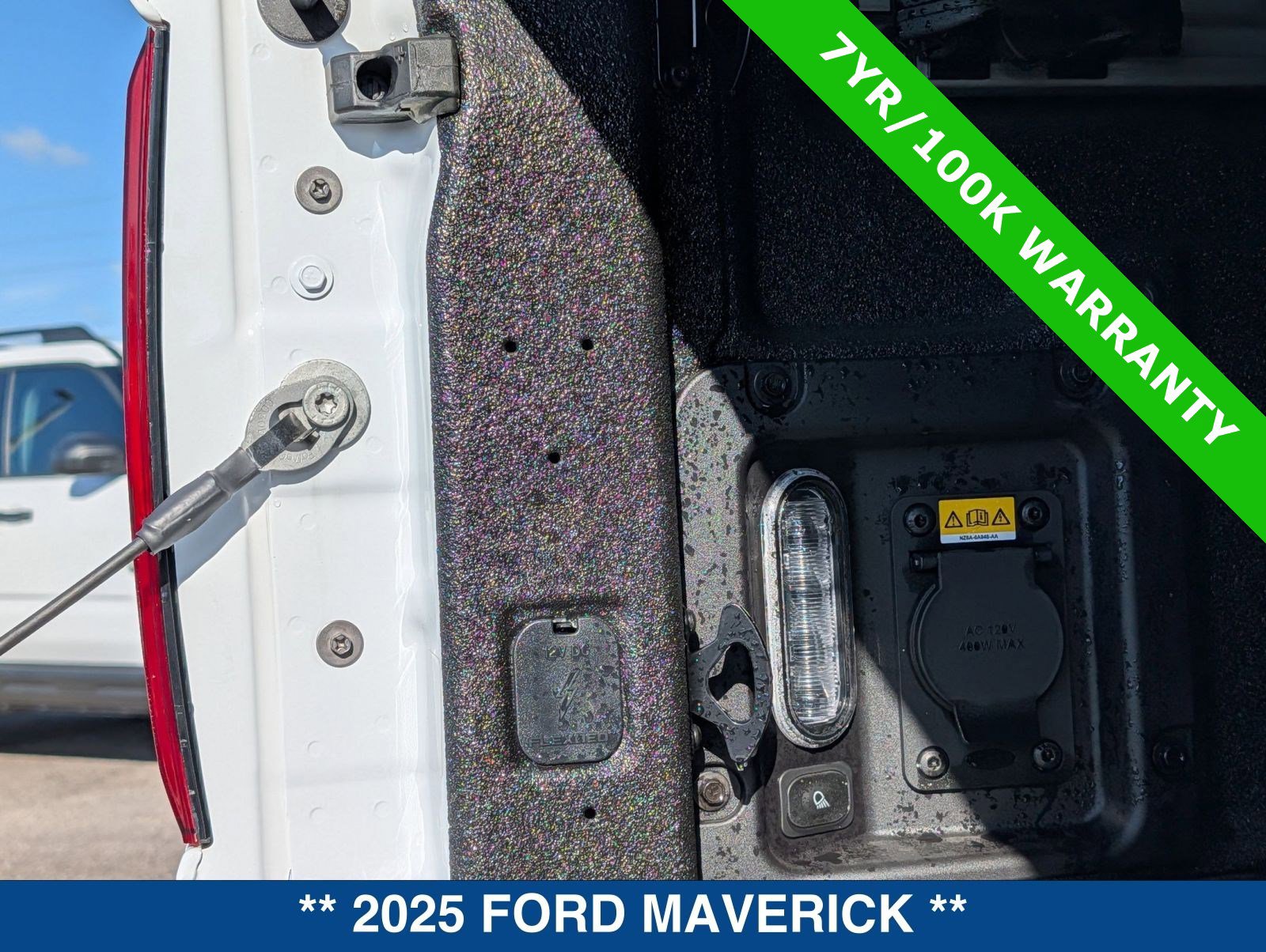Certified 2025 Ford Maverick Lariat w/ 4K Tow Package image 14