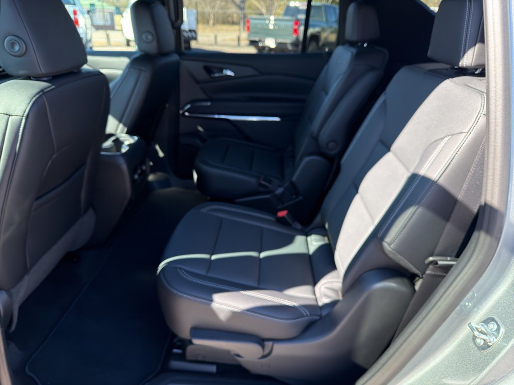 New 2026 Chevrolet Traverse LT w/ Midnight/Sport Edition image 14
