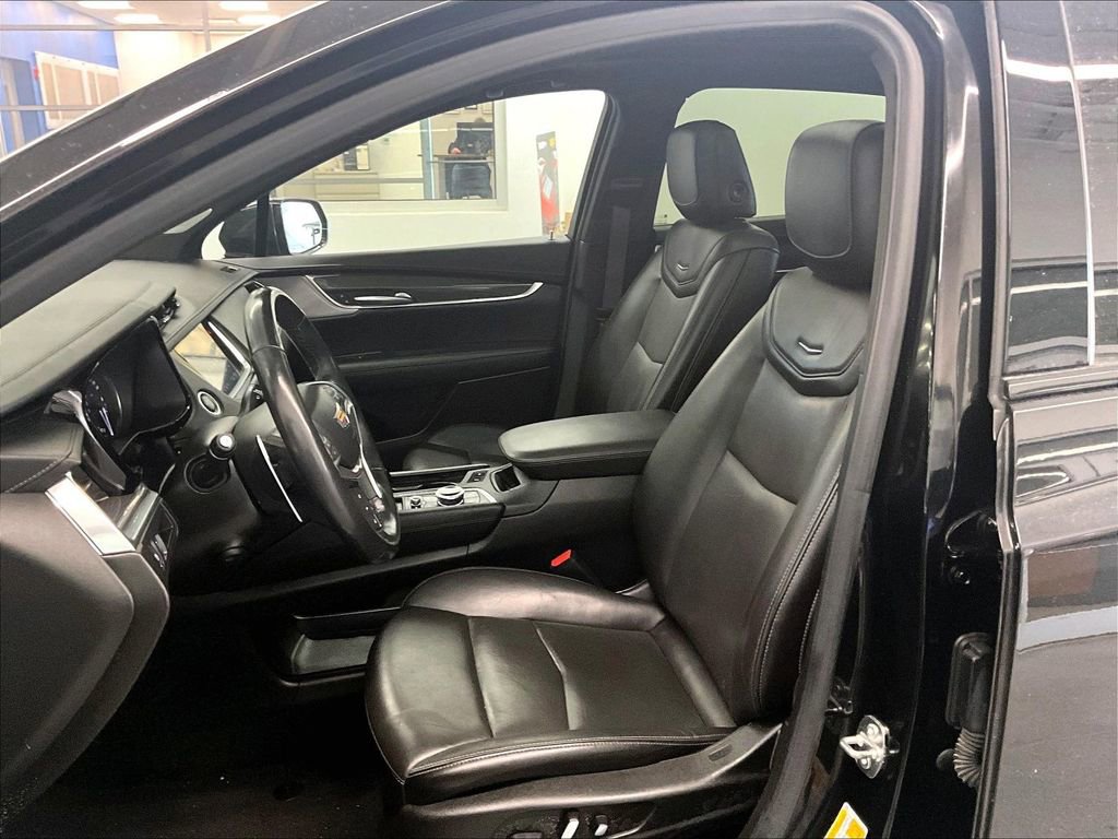 Used 2023 Cadillac XT5 Sportv image 10