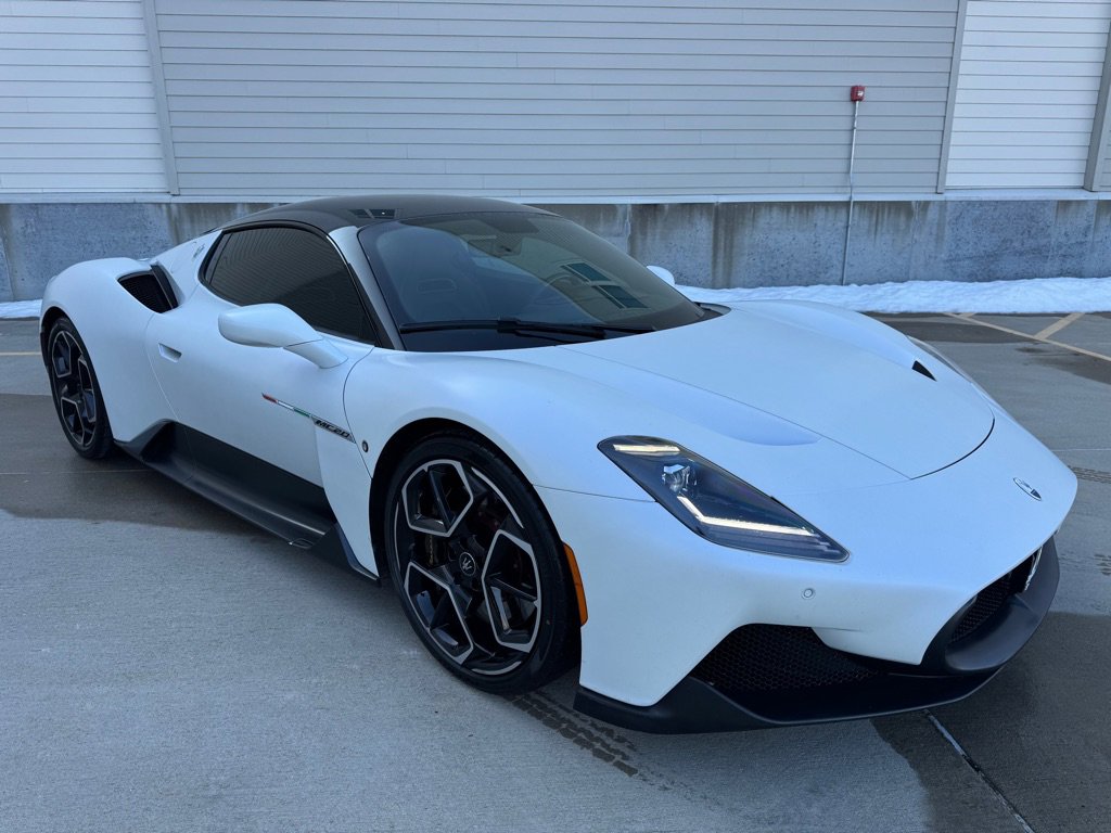 Used 2022 Maserati MC20 Coupe image 1