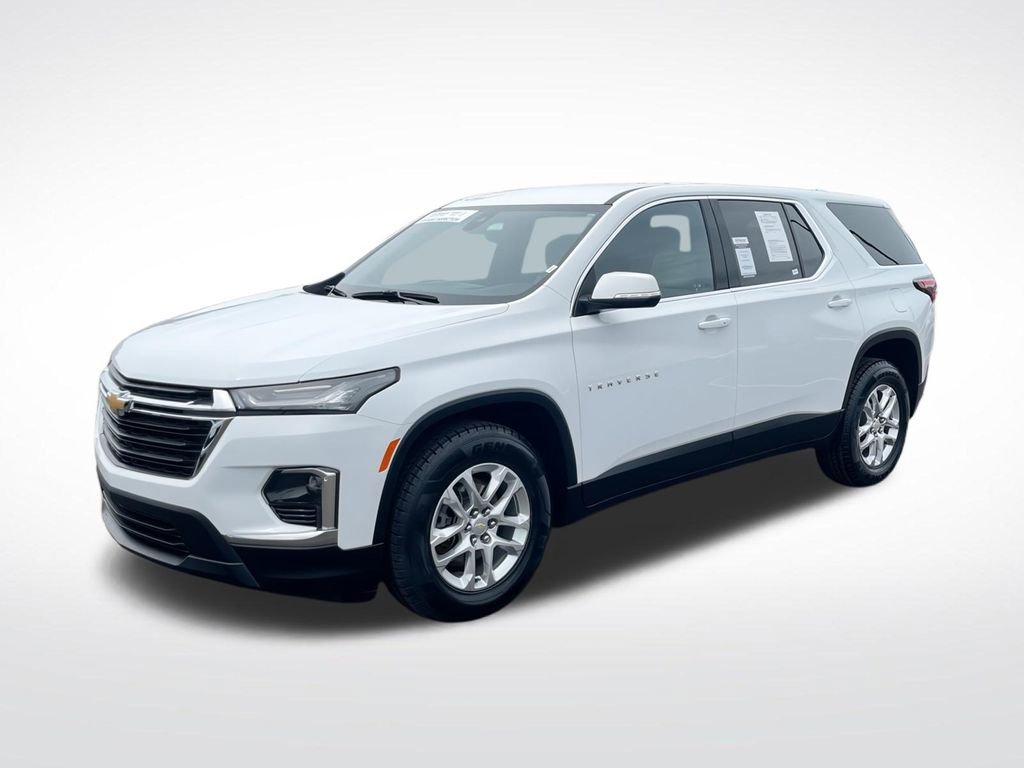 Used 2023 Chevrolet Traverse LS w/ Safety Package AWD/4WD image 5