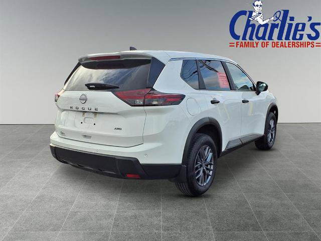 Certified 2025 Nissan Rogue S image 4